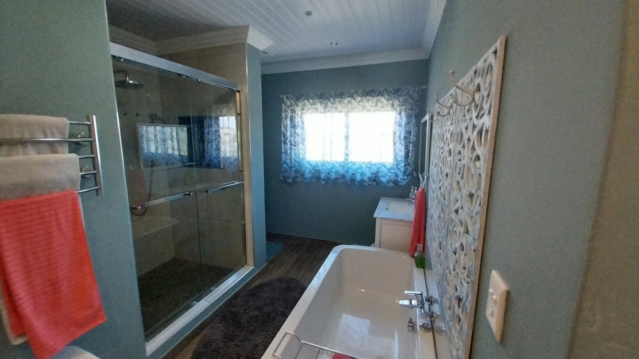 6 Bedroom Property for Sale in Deneysville Free State